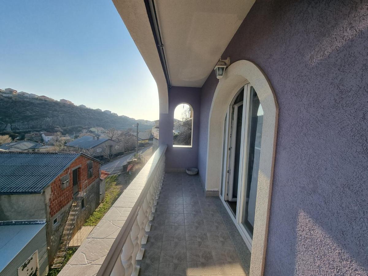 Apartment Niko Сень Екстер'єр фото