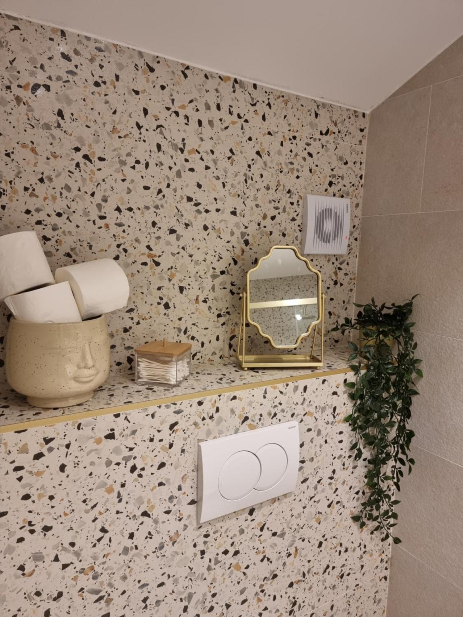 Apartment Niko Сень Екстер'єр фото