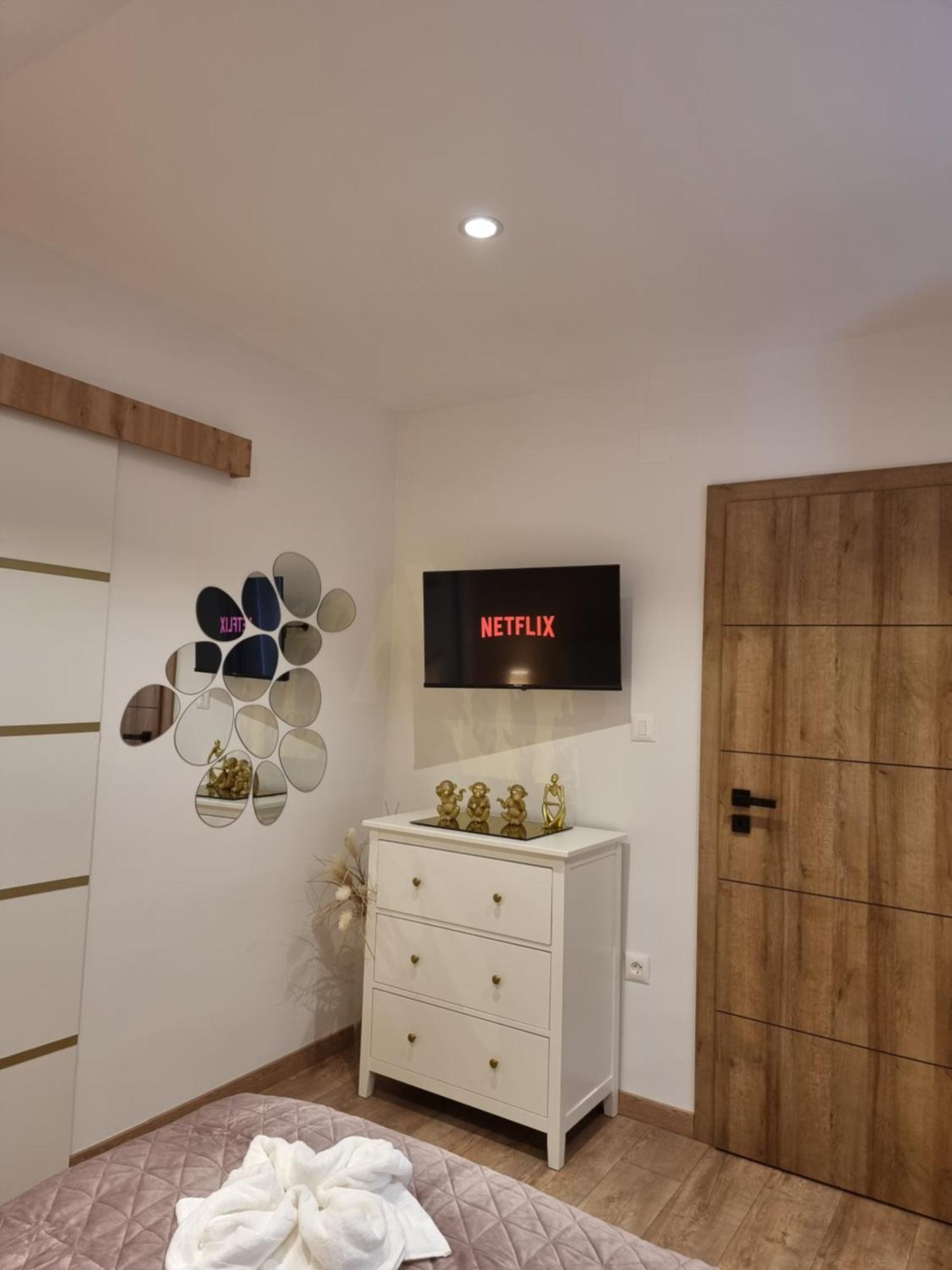 Apartment Niko Сень Екстер'єр фото